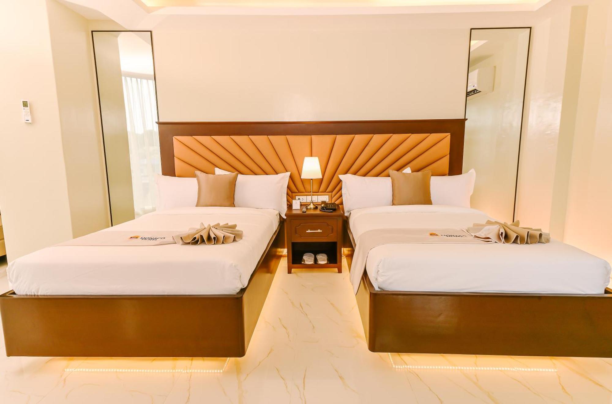 Monaco Hotel Taytay  ภายนอก รูปภาพ